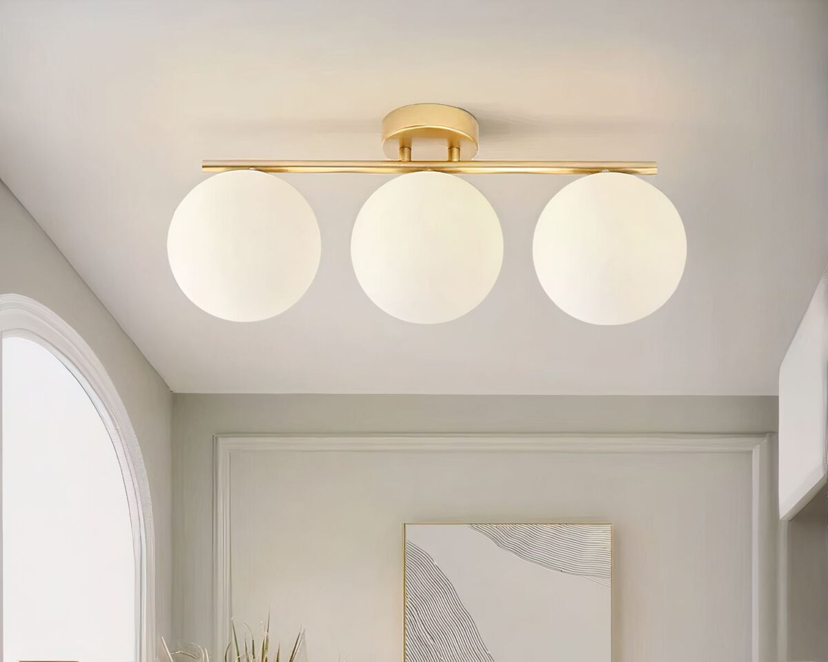 Luminaire en verre boules blanches Luminaire en verre boules blanches