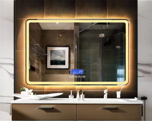 Miroir rectangulaire au-dessus d'une vasque.