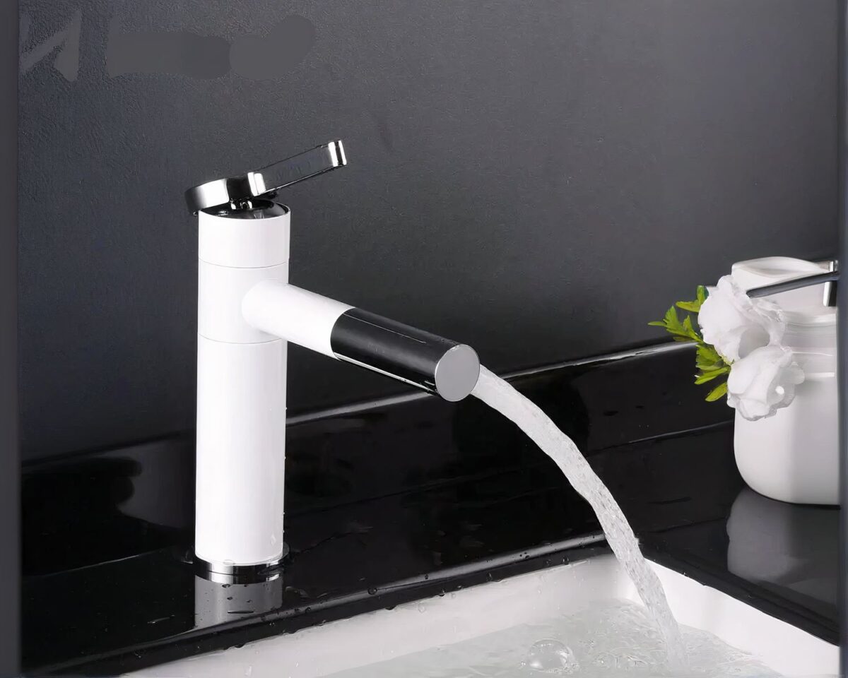 Mitigeur salle de bain à corps et bec pivotants