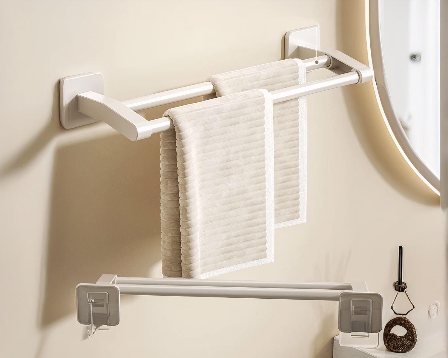 Porte-serviette auto-adhésif blanc