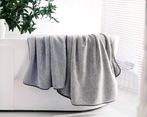 Serviette de bain épaisse pour le corps en microfibre