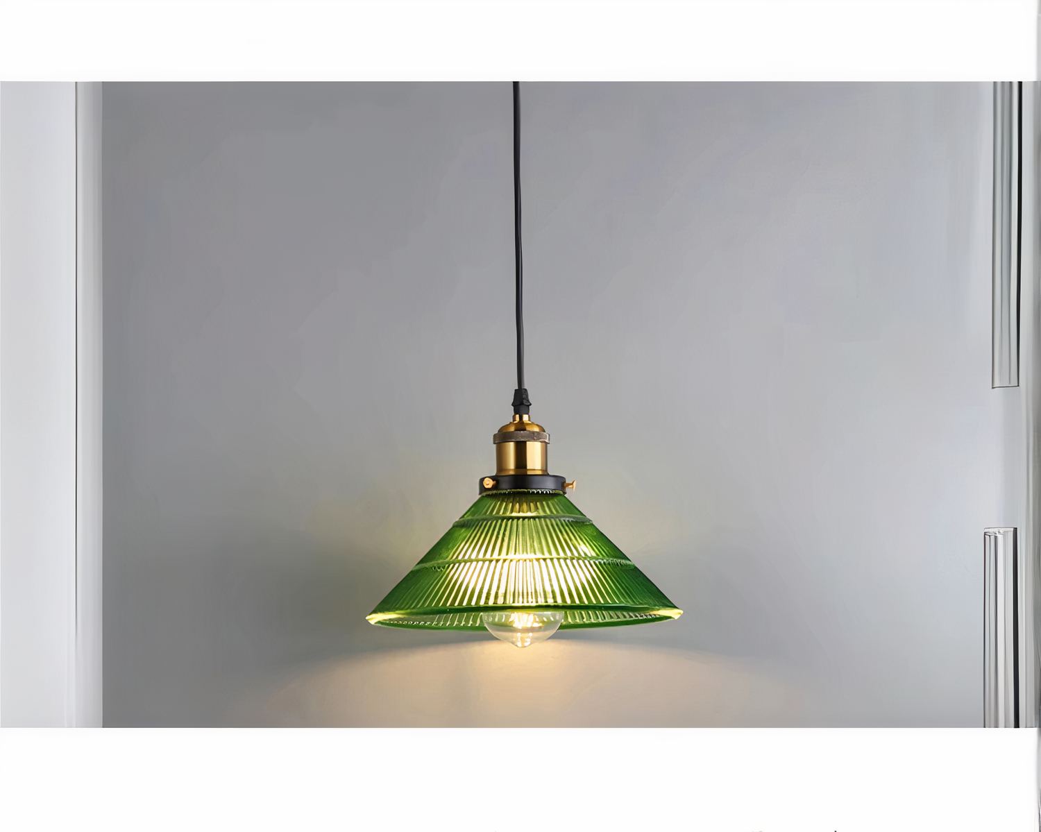 Suspension salle de bain verte rayures