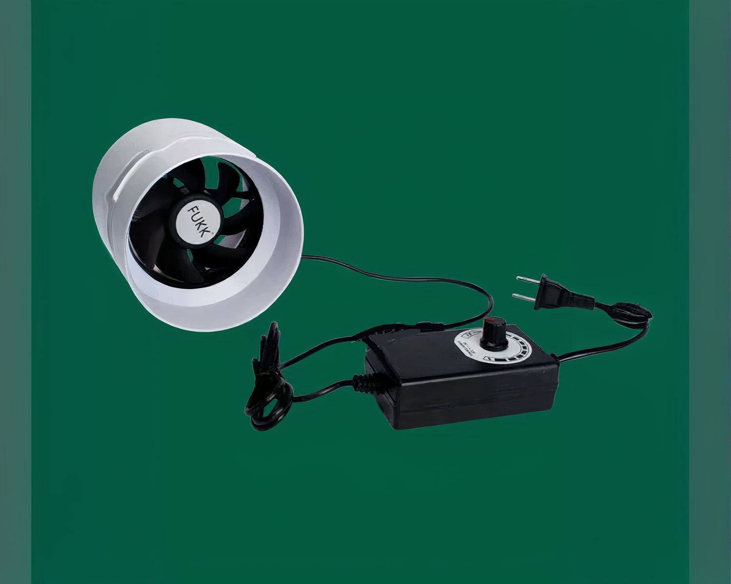 Photo d'un ventilateur avec alimentation et boitier de réglage sur un fond vert