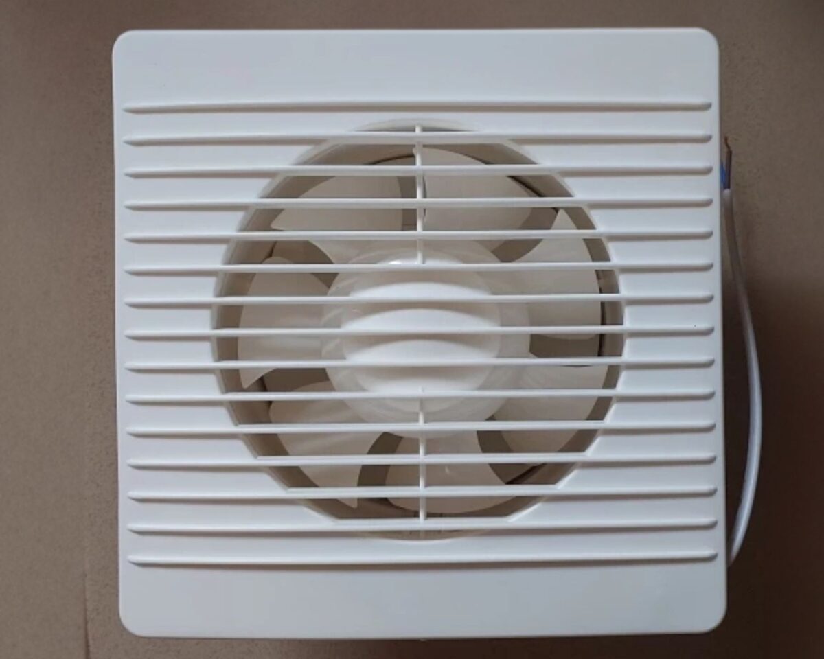 Ventilateur extracteur salle de bain à télécommande connecté