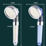 Pommeau de douche filtant blanc ou bleu