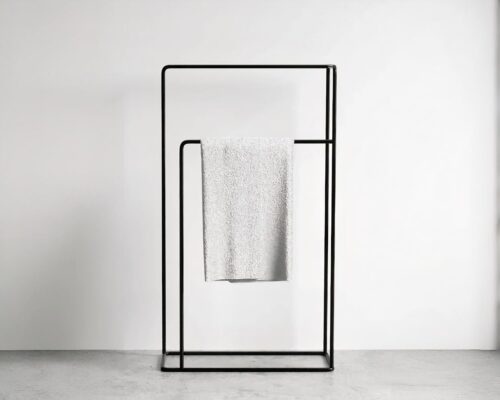 Porte-serviette sur pied design graphique