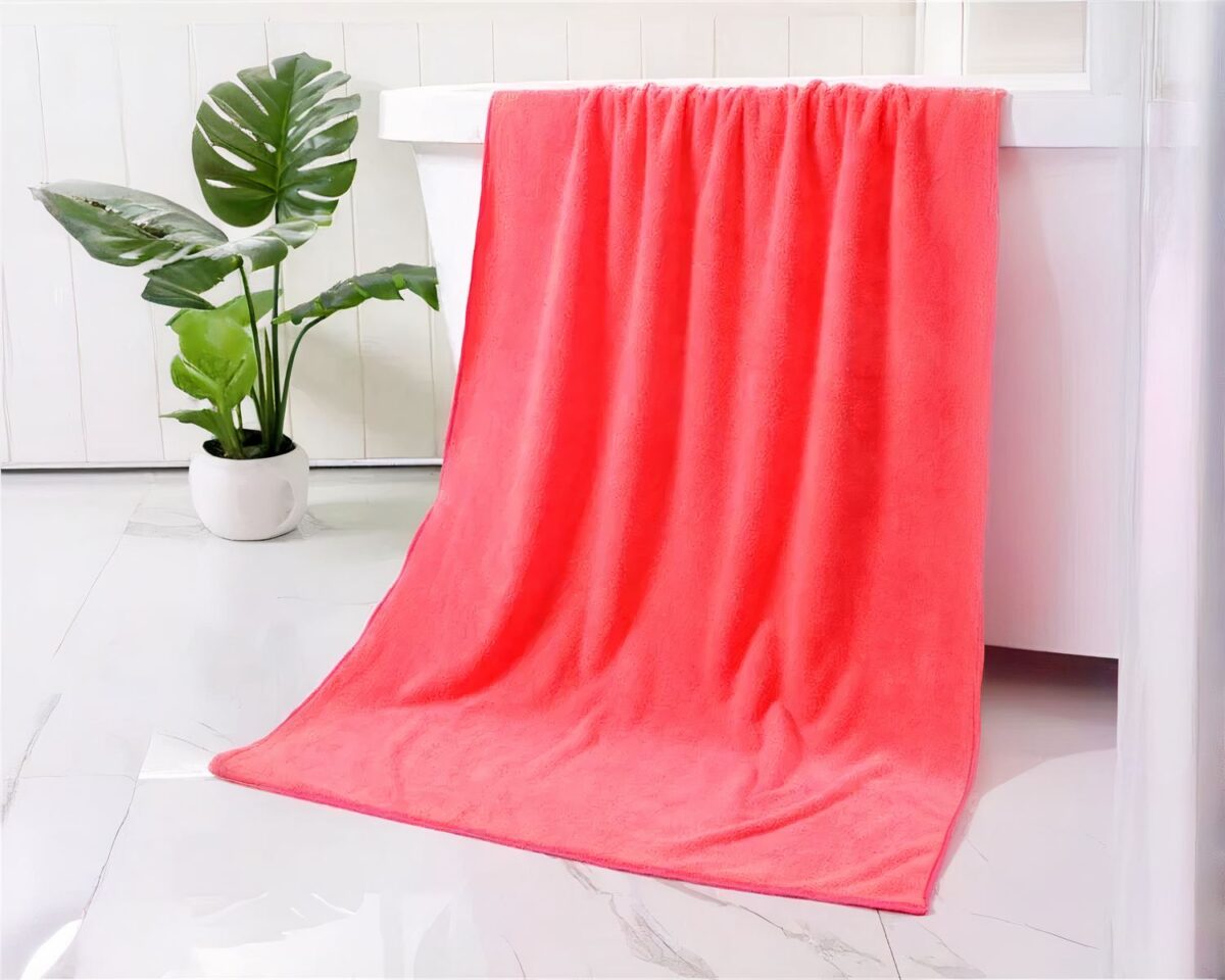 Serviette de bain colorée super absorbante en microfibre