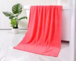 Serviette de bain colorée super absorbante en microfibre