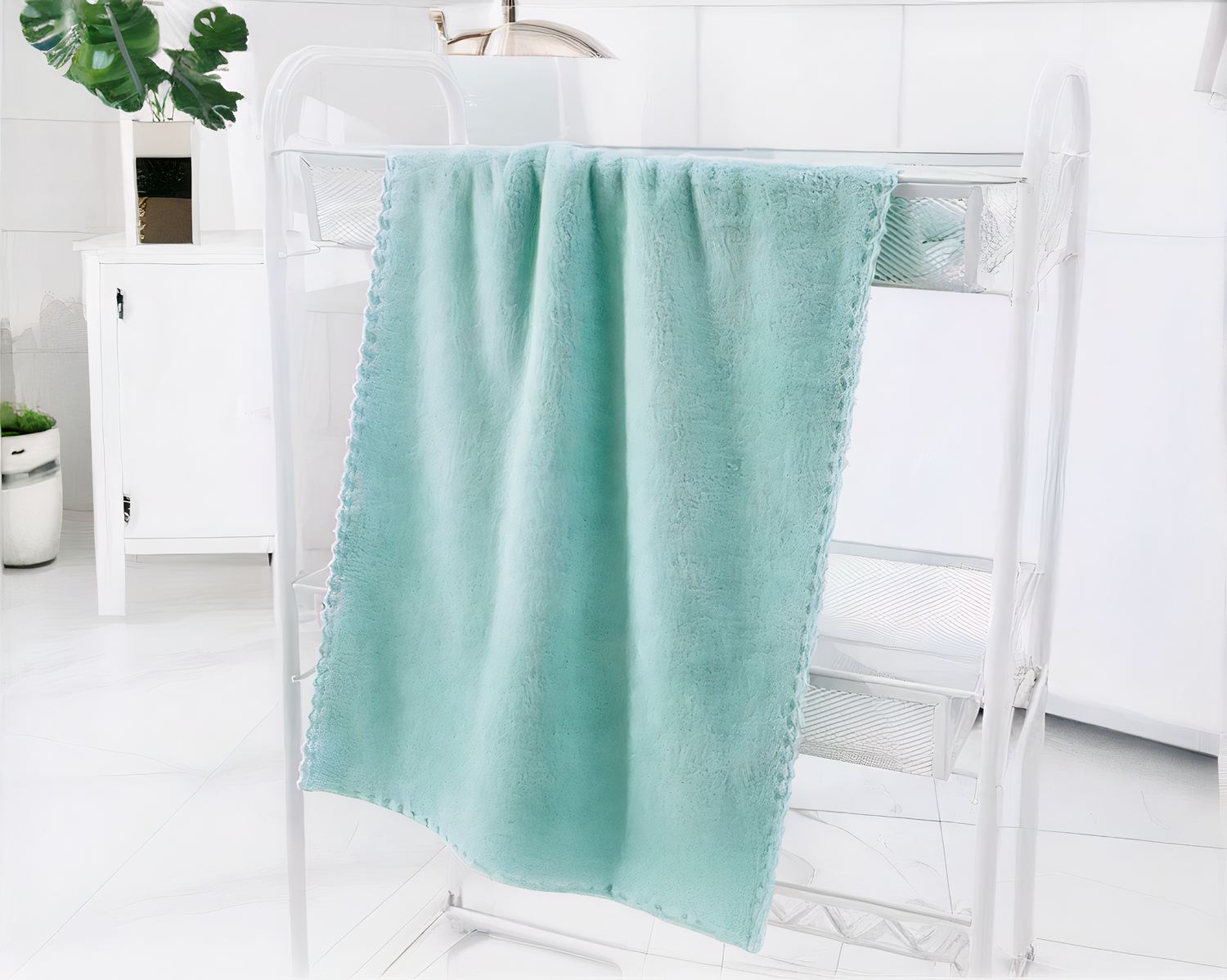 Serviette de bain colorée super absorbante en microfibre