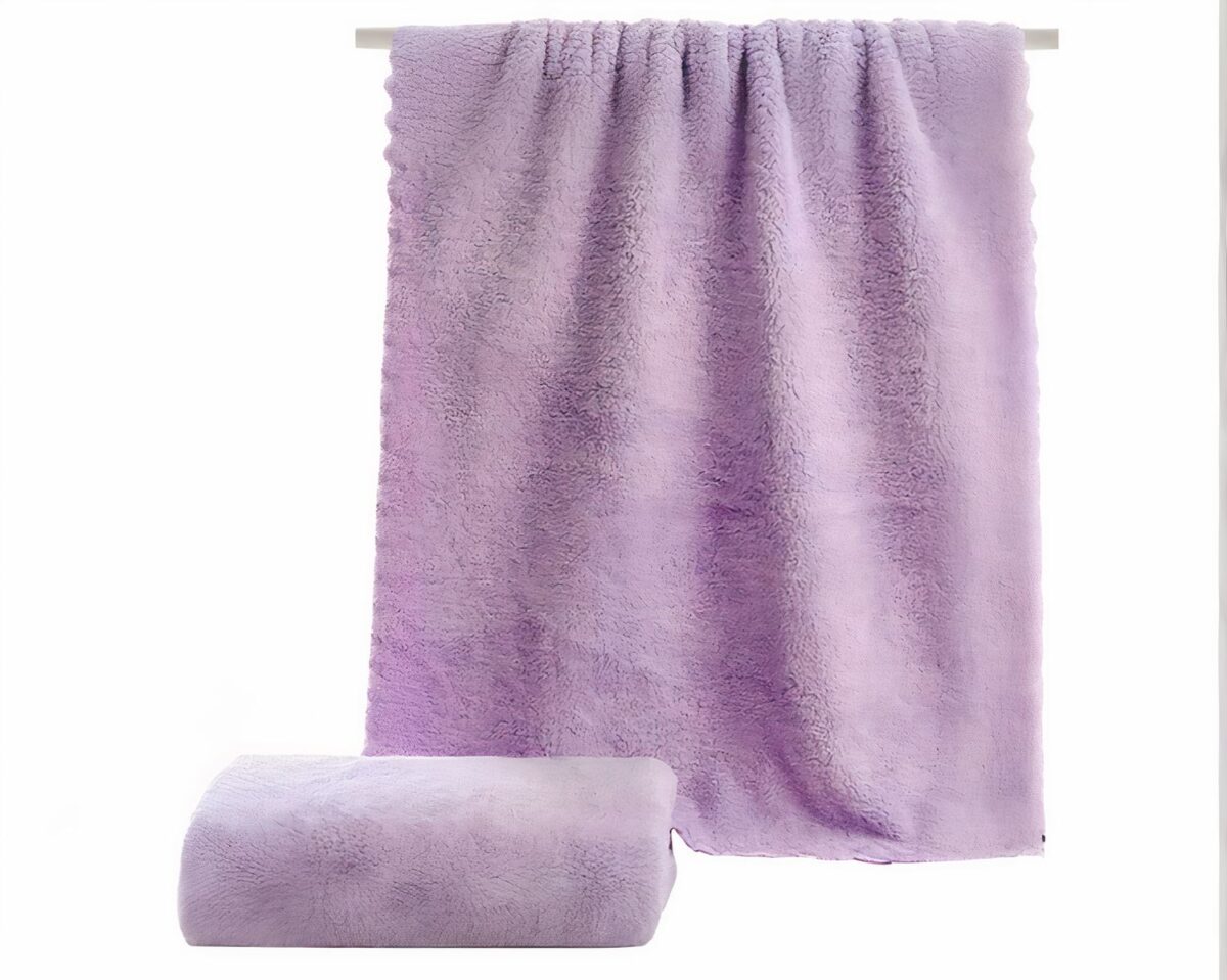 Serviette de bain colorée super absorbante en microfibre