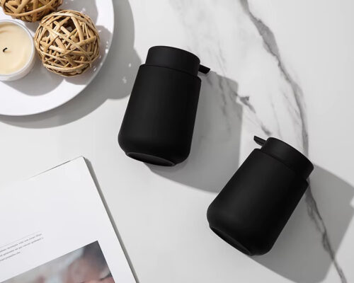 Distributeur de savon liquide design minimaliste