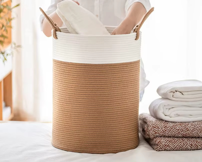 Panier à linge tissé