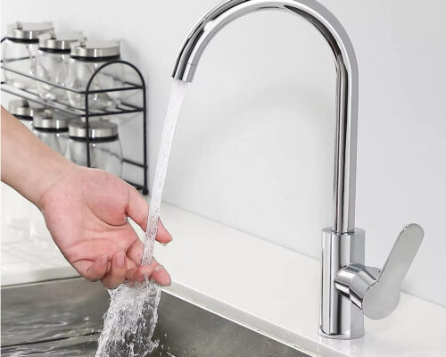 Robinet rotatif pour salle de bain
